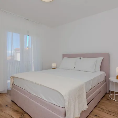 Apartment Coastal